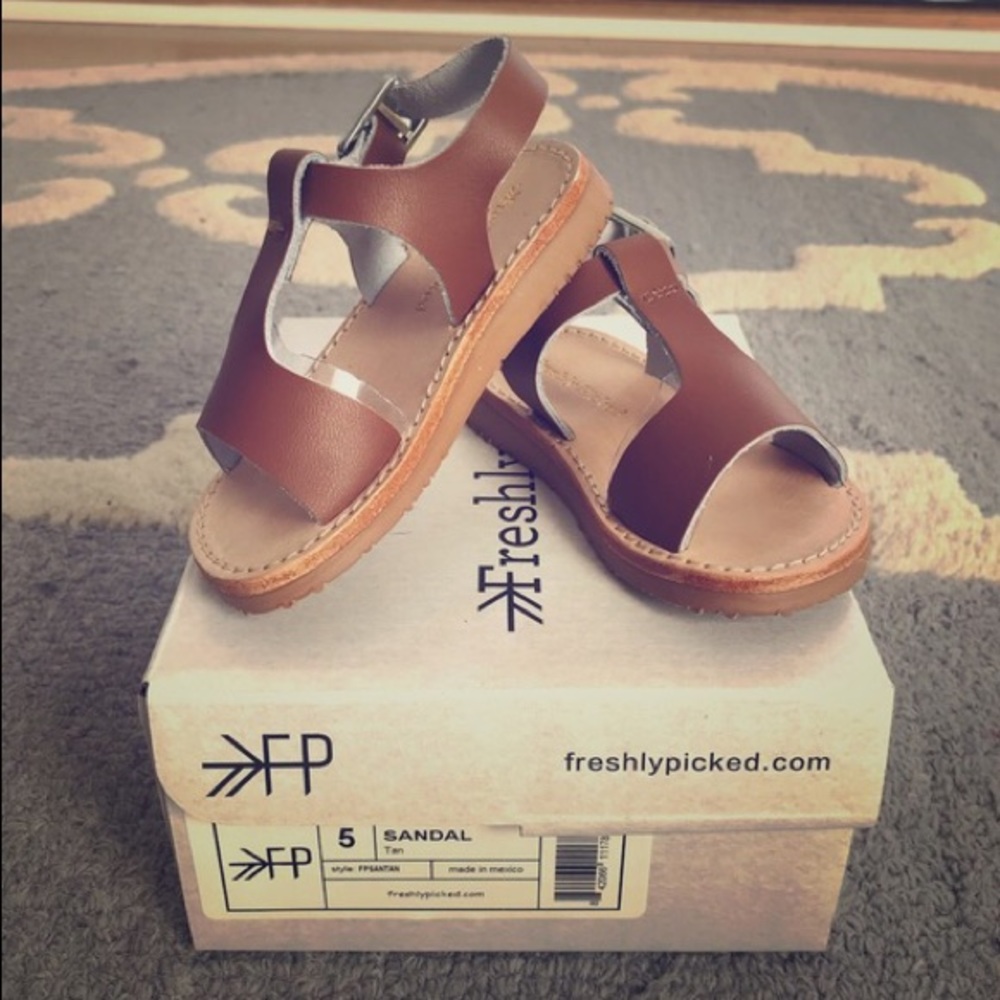Freshly Picked Malibu sandals